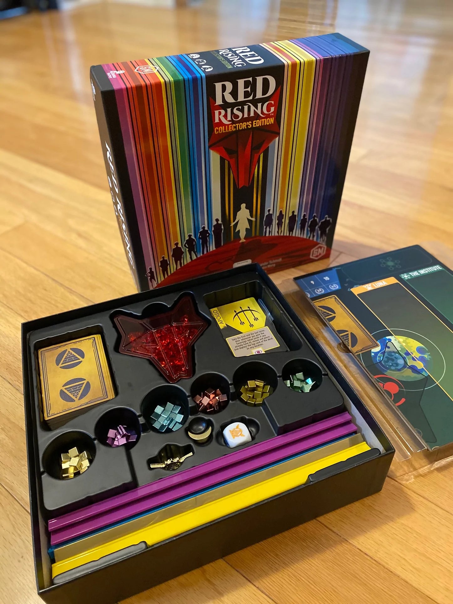Red Rising Collector's Edition StoneMaier